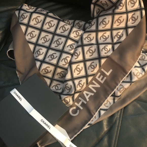 CHANEL Accessories - Chanel silk scarf